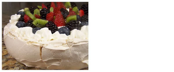 pavlova with mixed fruit topping